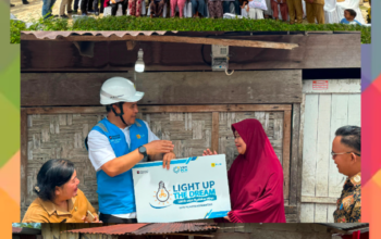PLN UP3 Pematangsiantar Hadirkan Terang dan Kepedulian, GM PLN UID Sumut Nyalakan 13 Sambungan Listrik Gratis dan Salurkan Bantuan Xtra Care